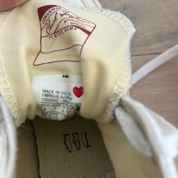 Comme de Garçon PLAY converse unsex. M5 W7 - Picture 5 of 10